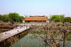 Thuê xe Đà Nẵng đi Huế